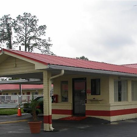 Red Carpet Inn Старк Екстер'єр фото