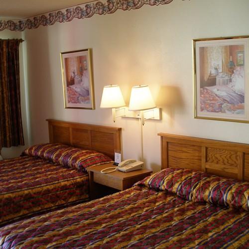 Red Carpet Inn Старк Номер фото